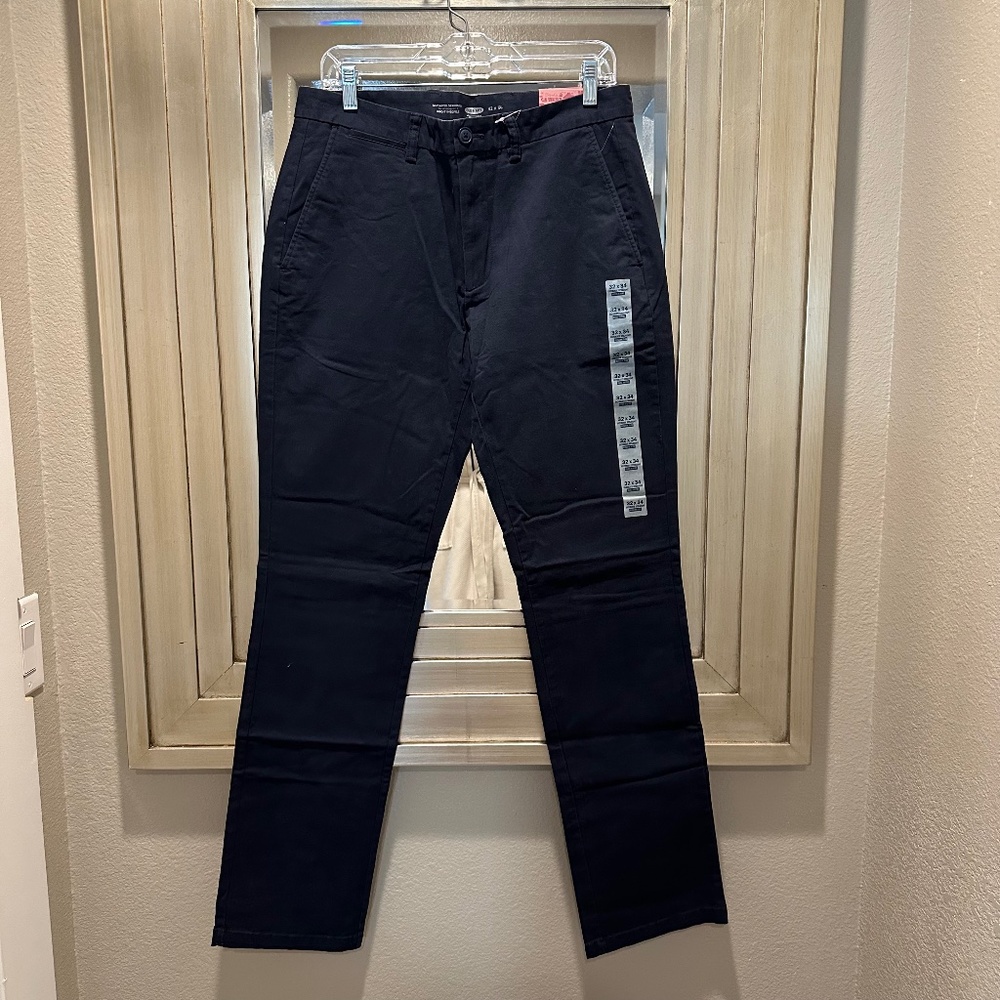 Old Navy navy blue khakis size 32x34